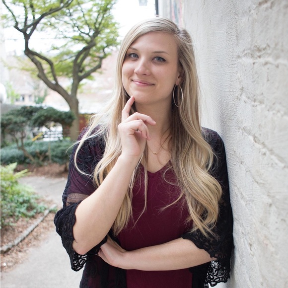 Meet your Posher, Abry - Picture 1 of 3